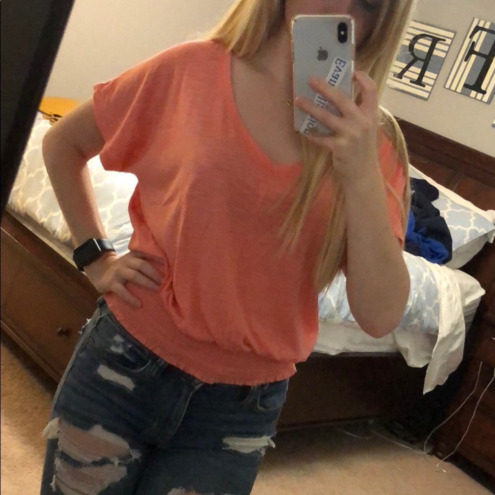 Coral top